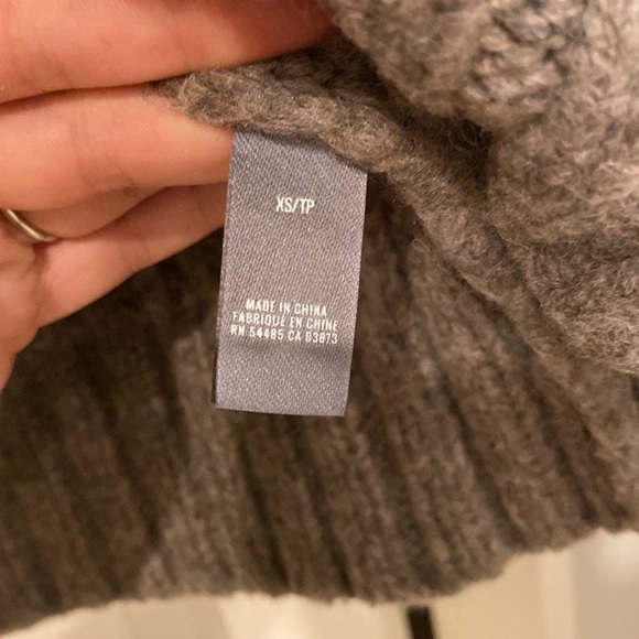 Cozy mock turtleneck sweater by aerie size XS, Soft brown color - Picture 7 of 9